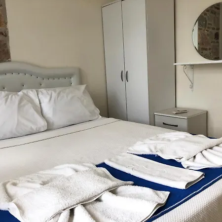 Hotel Cunda La Vie *